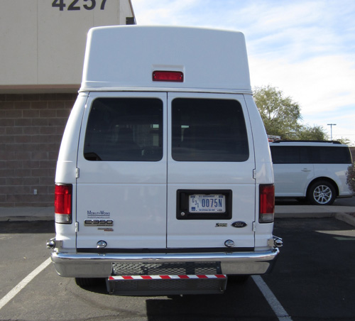 VA Shuttle Van without vinyl