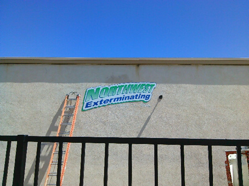 Nw Exterminating Sign Install